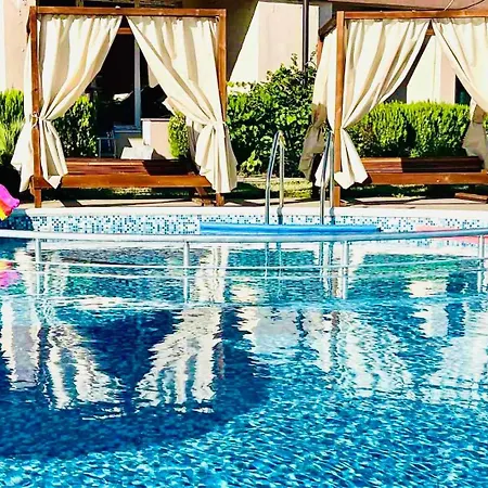 Lejlighed & Traky, Saint Vlas, улица черно море 12 Sveti Vlas