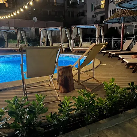 Daire & Traky, Saint Vlas, улица черно море 12